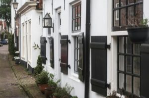 Pest control treatment